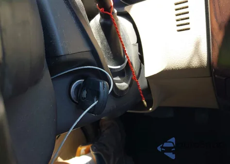 2015 Ford F-250 Lariat z USA, uszkodzony, nr VIN 1FT7W2BT1FEA07101